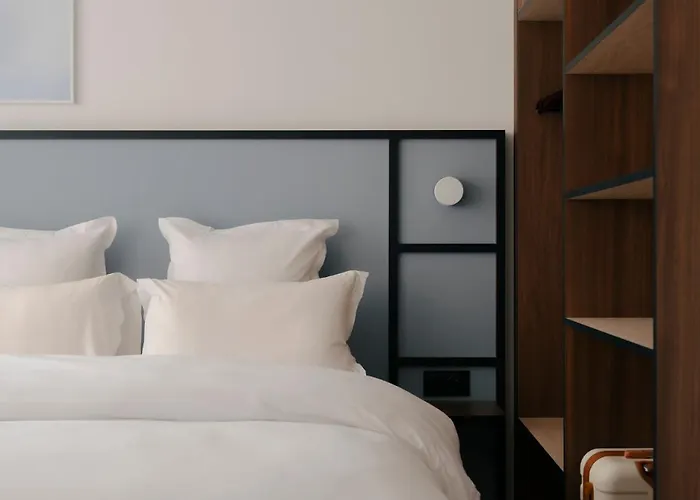 Edgar Hameau - Porte De Versailles Aparthotel 4*