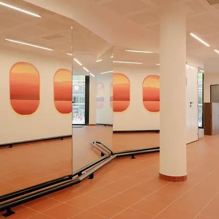 Edgar Hameau - Porte De Versailles Paříž